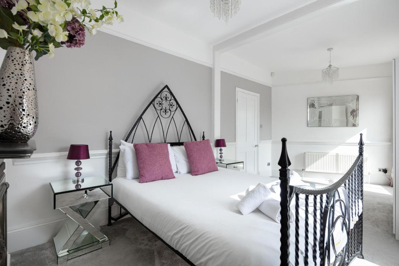 Castle Properties: The Duchess, 3 Bed Family Cottage ويندسور المظهر الخارجي الصورة